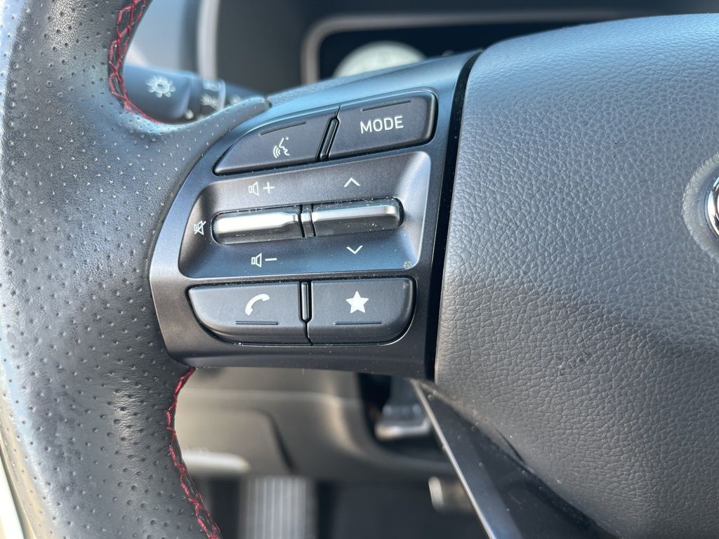 Thumbnail: 2022 Hyundai Kona - 21