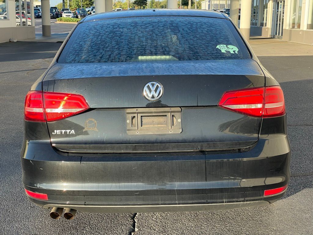 Thumbnail: 2015 Volkswagen Jetta - 4