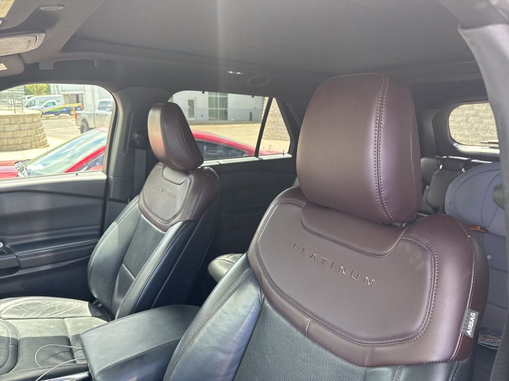 2020 Agate Black Metallic Ford Explorer Platinum 4X4 SUV