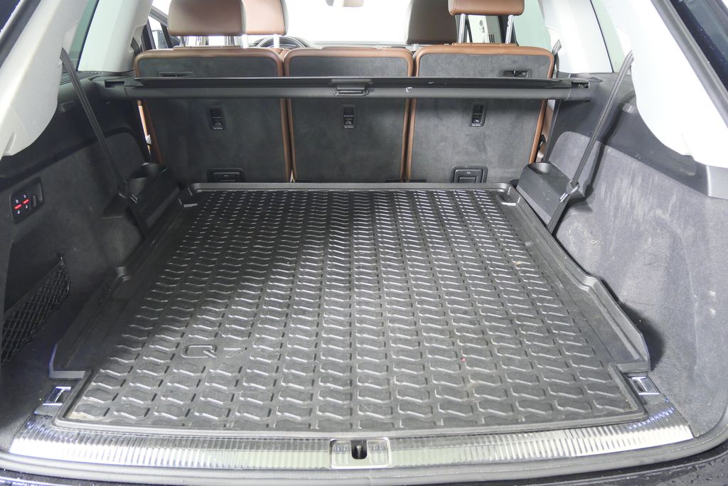 Thumbnail: 2017 Audi Q7 - 18