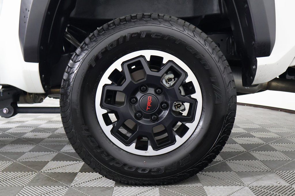 Thumbnail: 2024 Toyota Tacoma - 16