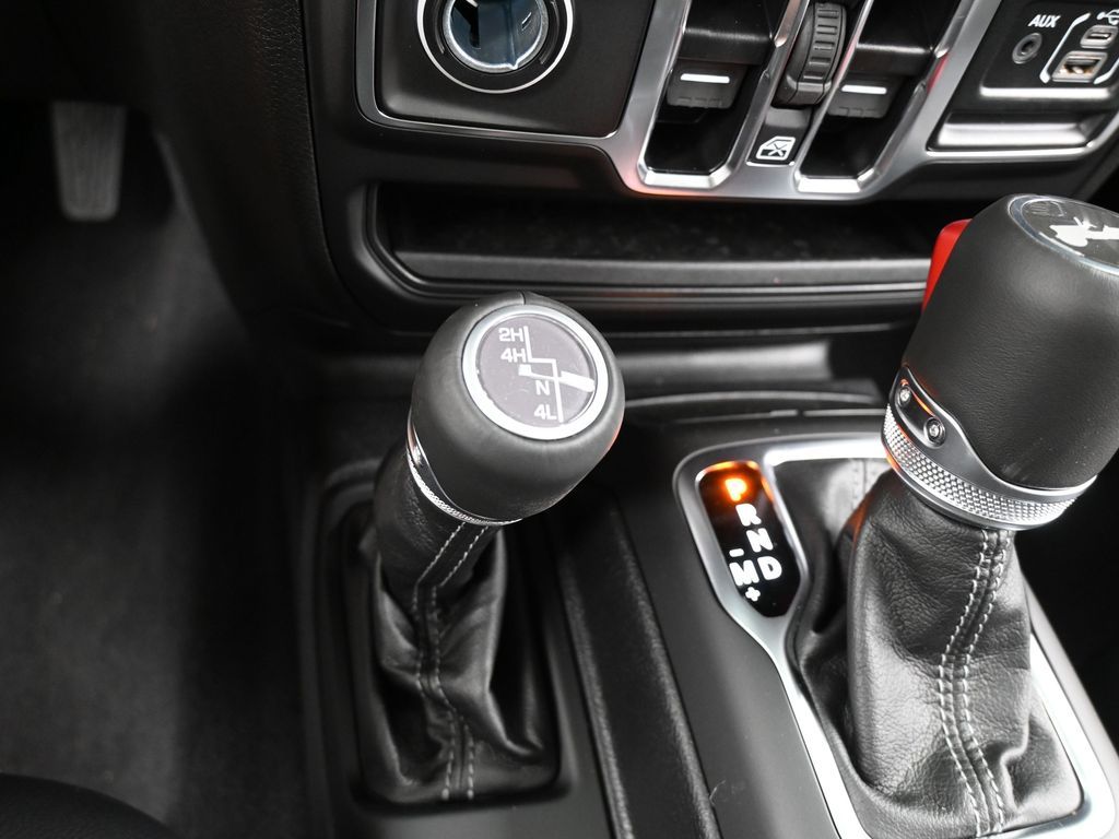 New 2025 Bright White Clearcoat Jeep Sahara image 20