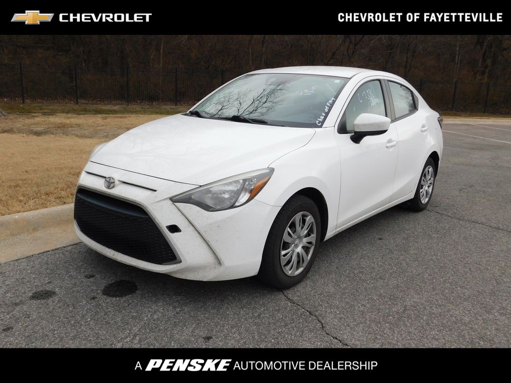 2020 Toyota Yaris L -
                  Fayetteville, AR