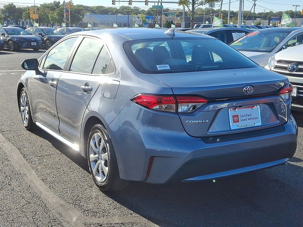 Thumbnail: 2022 Toyota Corolla - 4