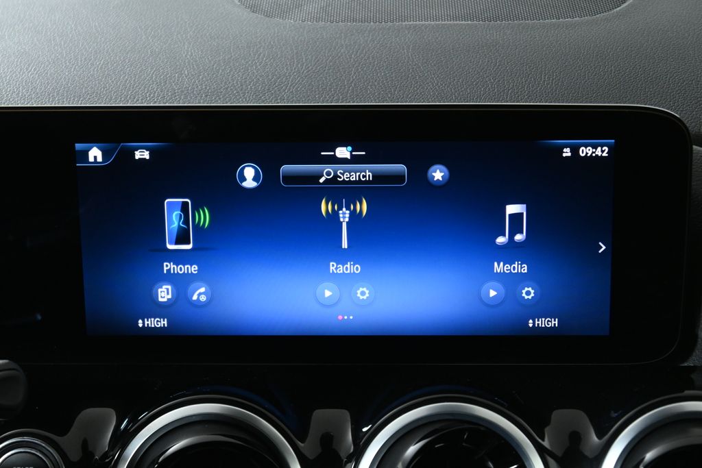 Thumbnail: 2026 Mercedes-Benz GLA - 21