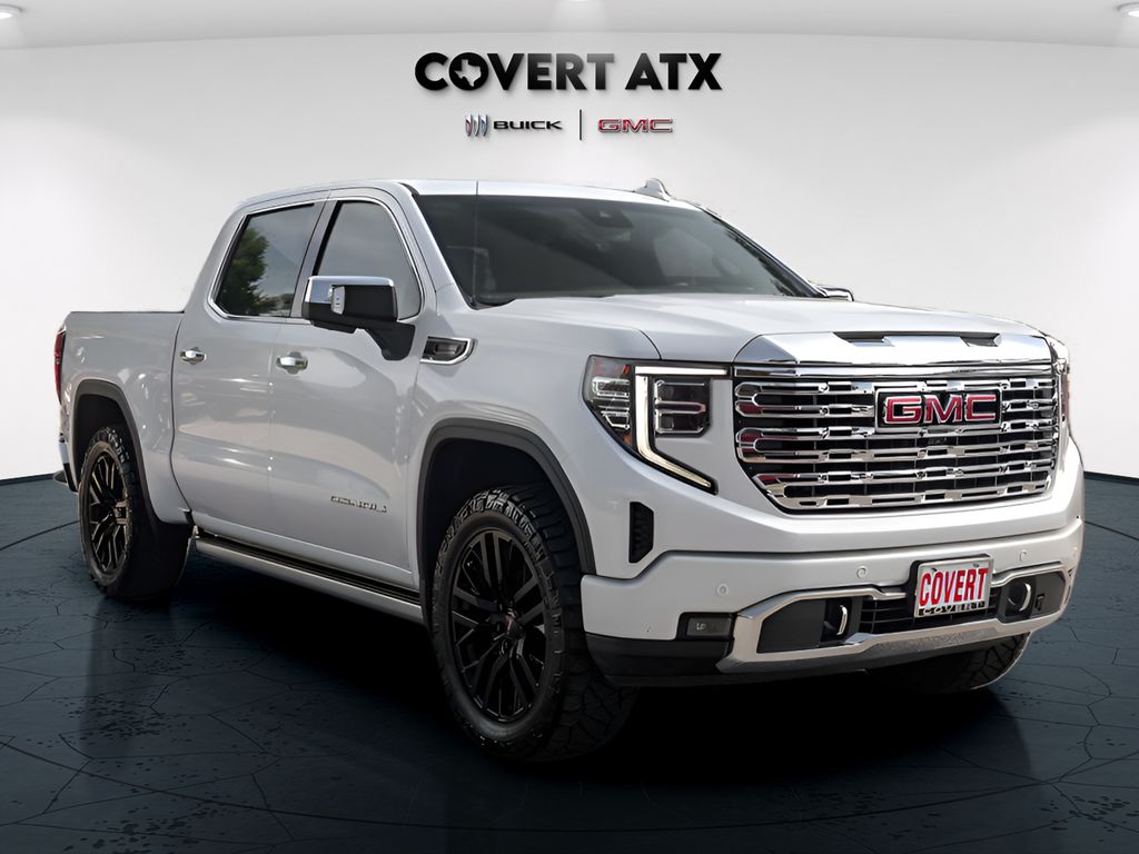 Used 2022 White GMC Denali image 9
