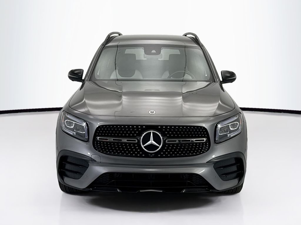 Thumbnail: 2022 Mercedes-Benz GLB - 2