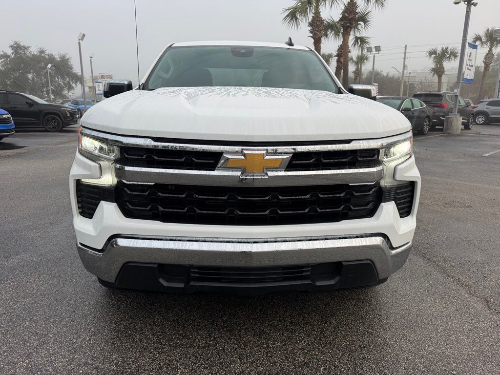 2024 Chevrolet Silverado 1500 LT 3