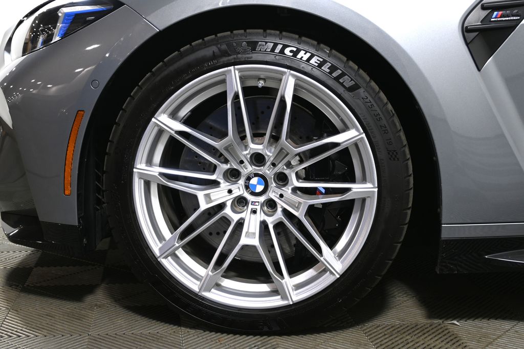 Thumbnail: 2025 BMW M4 - 12