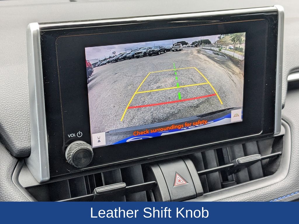 2023 Toyota RAV4 Hybrid SE