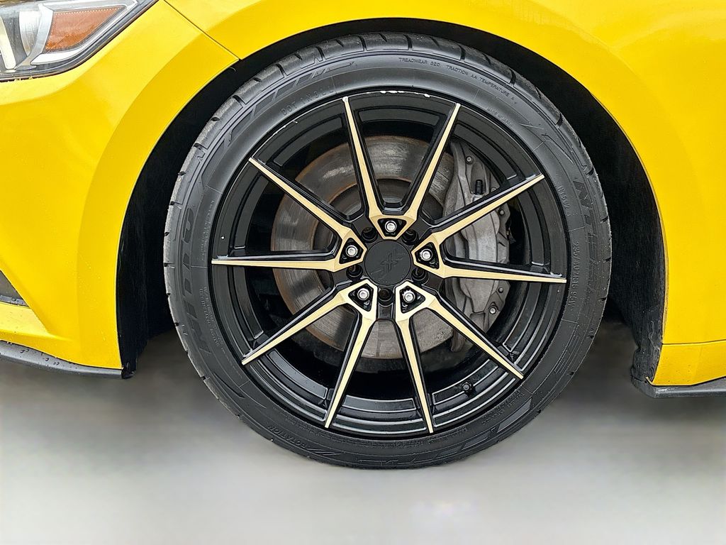 Used 2017 Yellow Ford GT image 28