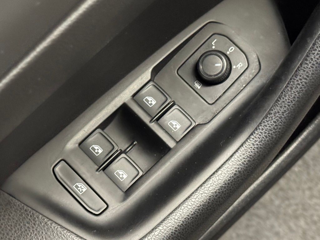 2019 Volkswagen Arteon SE photo 10