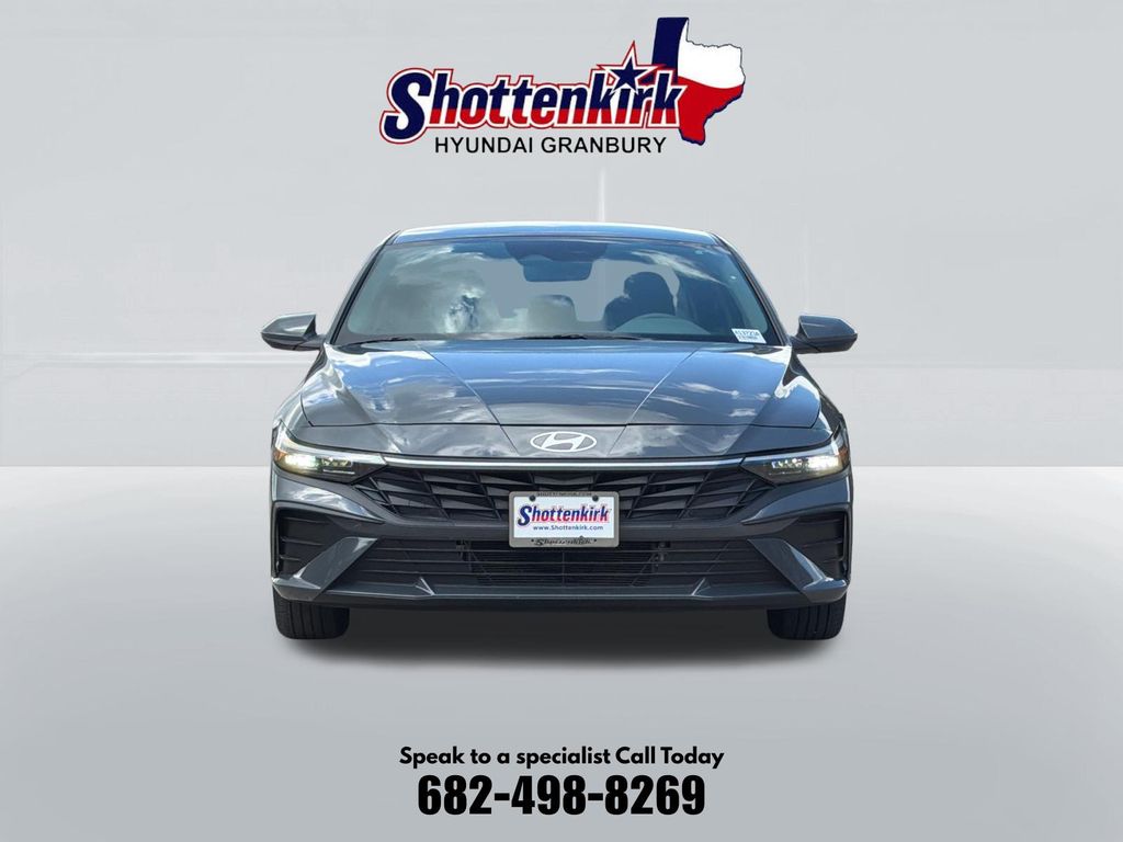 Used 2025 Hyundai Elantra Hybrid Sedan