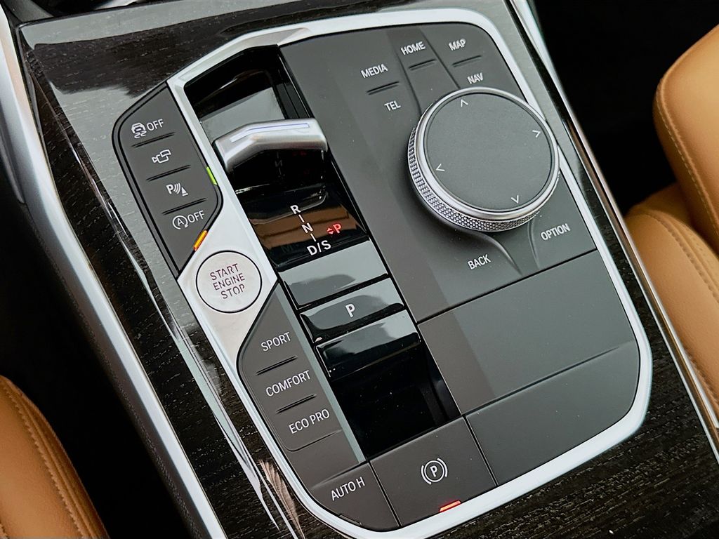 2024 BMW 3 Series 330i xDrive 17