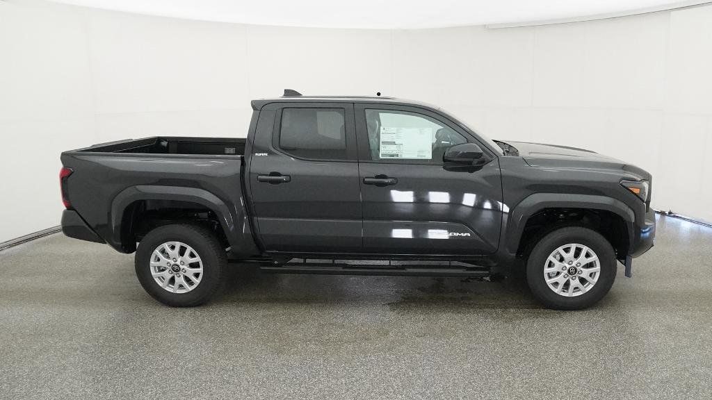 Thumbnail: 2025 Toyota Tacoma - 24