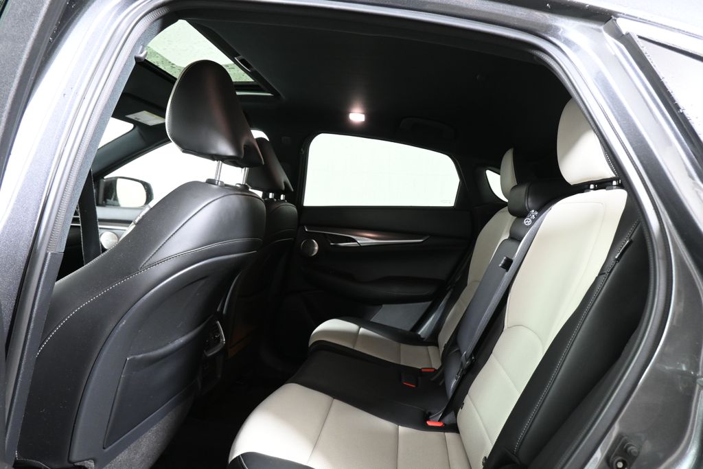 Thumbnail: 2023 INFINITI QX55 - 6