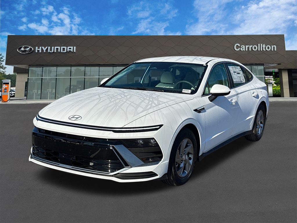 2025 Hyundai Sonata SE's photo