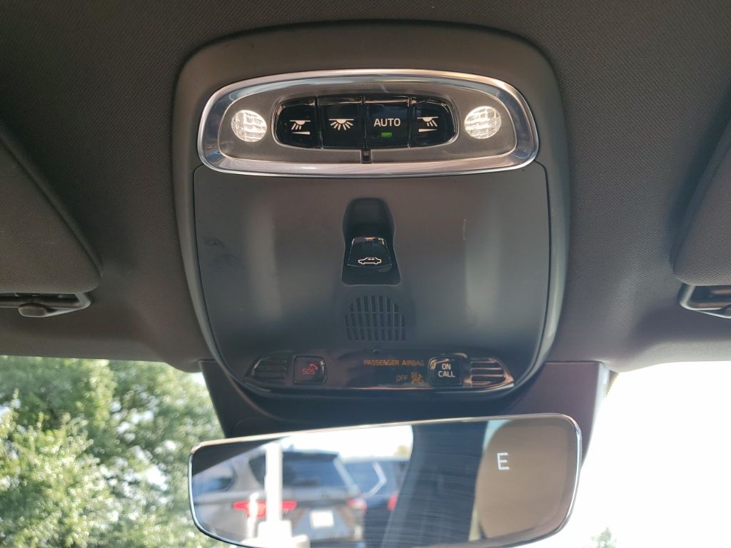 Used Car 2018 Volvo Xc90  T6 Momentum For Sale Under $20,000 In Austin, Texas