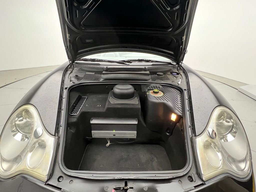 Thumbnail: 2003 Porsche 911 - 31