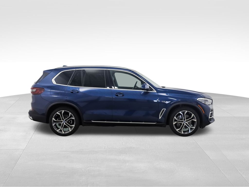Thumbnail: 2023 BMW X5 - 6