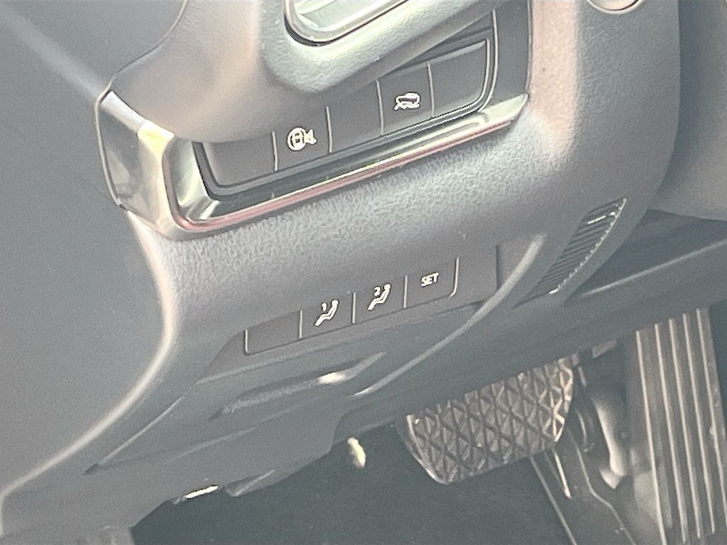 Used 2025 Gray Mazda 2.5 S Carbon Edition image 10