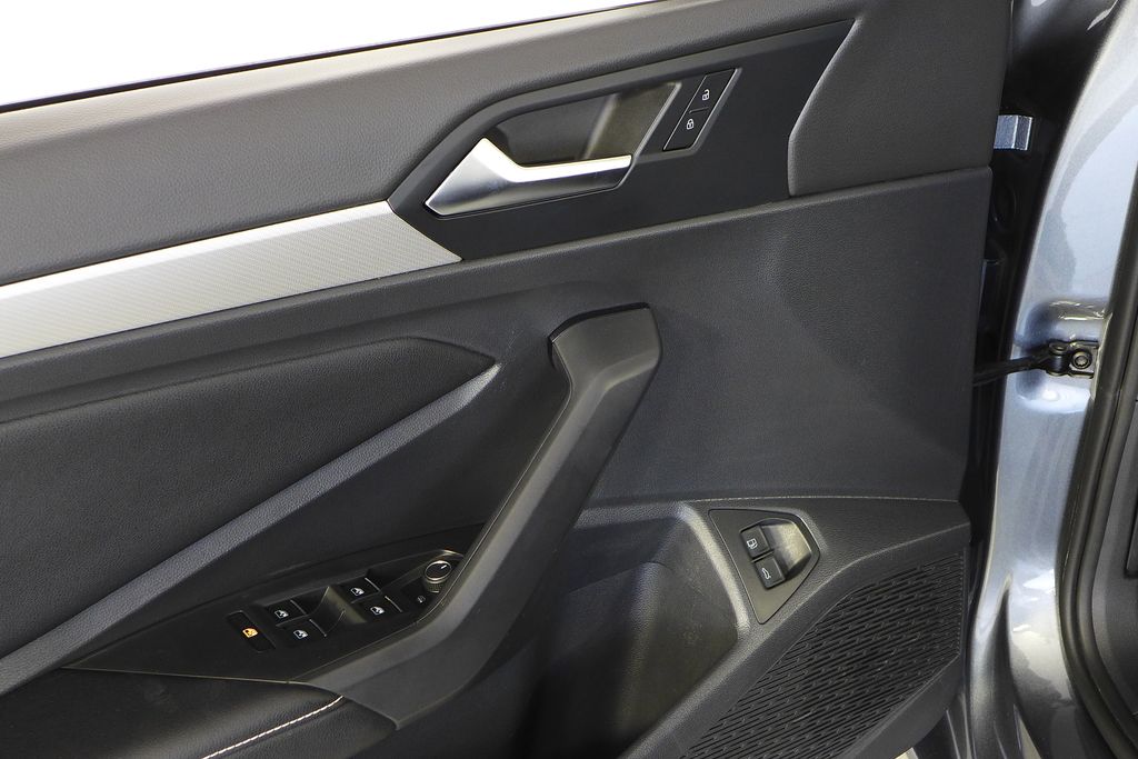 Thumbnail: 2022 Volkswagen Jetta - 12