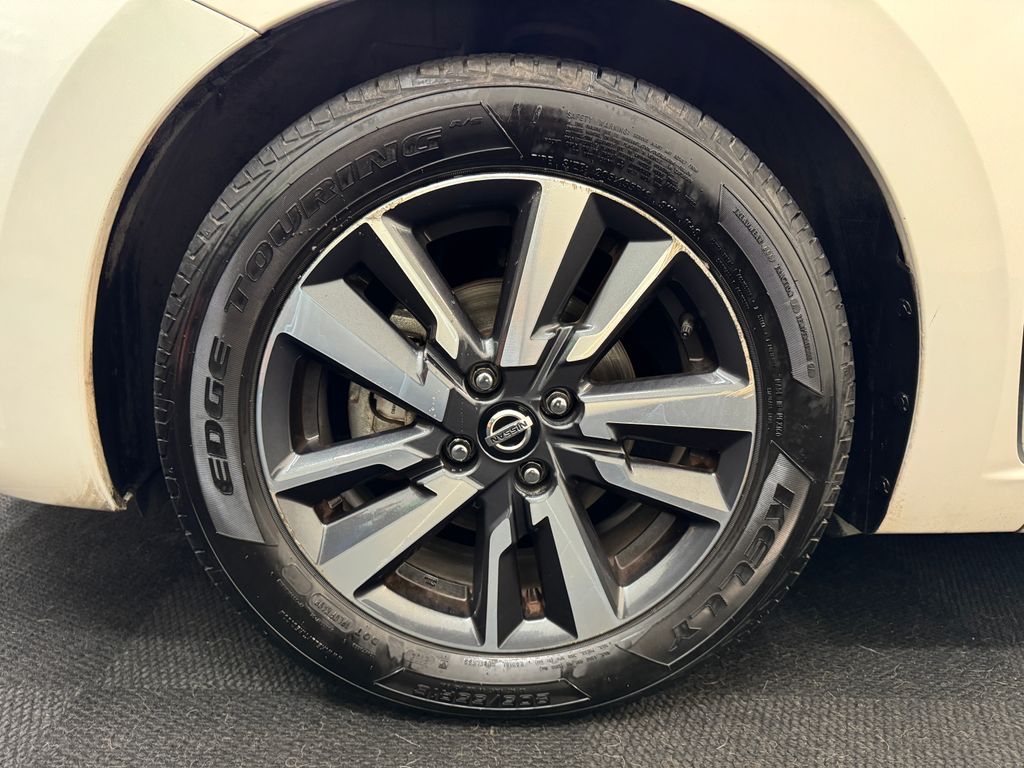 2021 Nissan Versa 1.6 SV