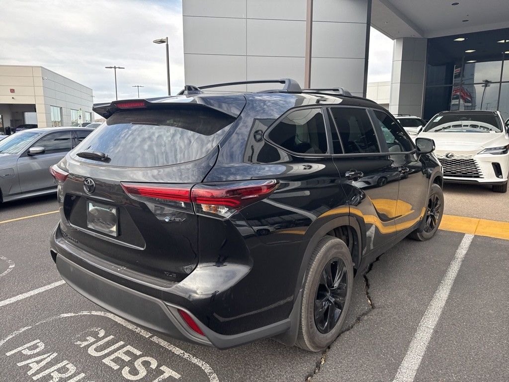 Thumbnail: 2025 Toyota Highlander - 5