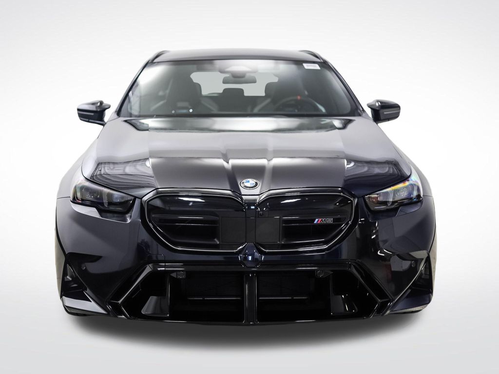 Thumbnail: 2026 BMW M5 - 9