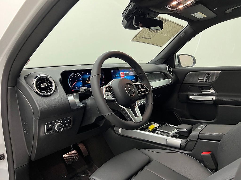 2023 Mercedes-Benz GLB 250 5
