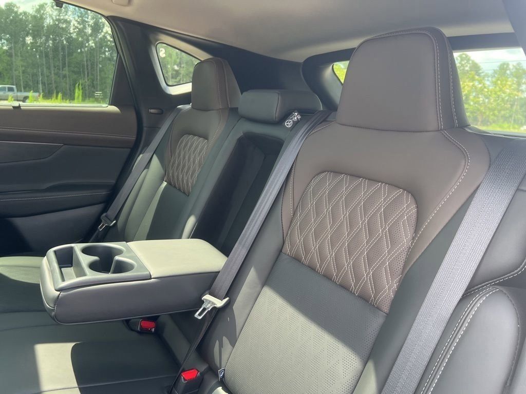 2025 Champagne Silver Metallic Nissan Murano Platinum AWD SUV