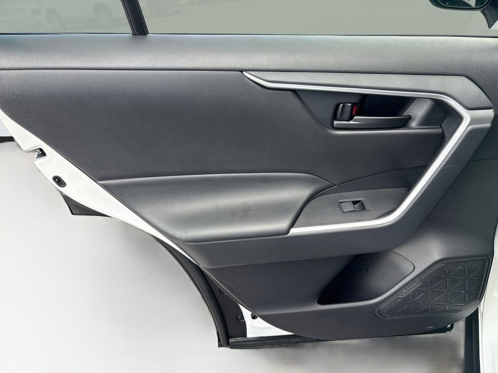 Thumbnail: 2025 Toyota RAV4 - 25