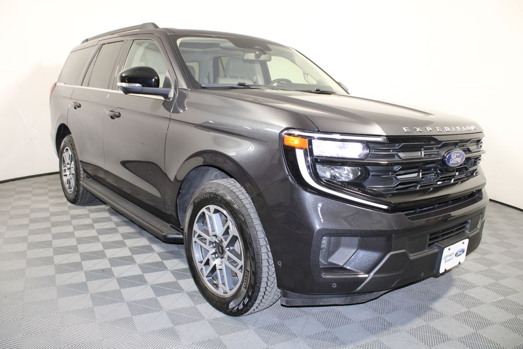 2025 Ford Expedition Active 4WD
