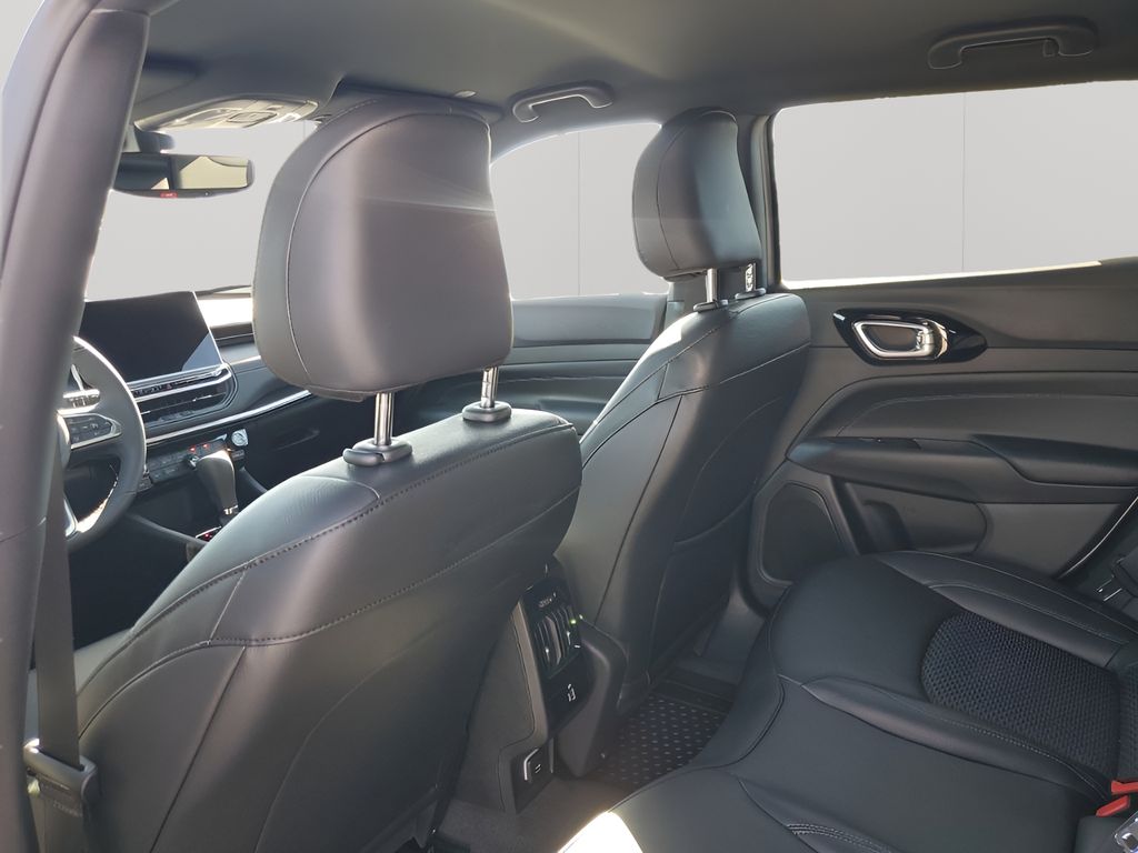 New 2026 Silver Jeep  image 18