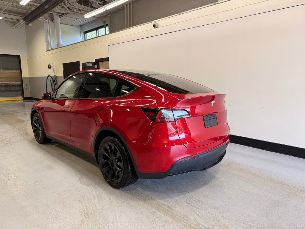 Thumbnail: 2023 Tesla Model Y - 3