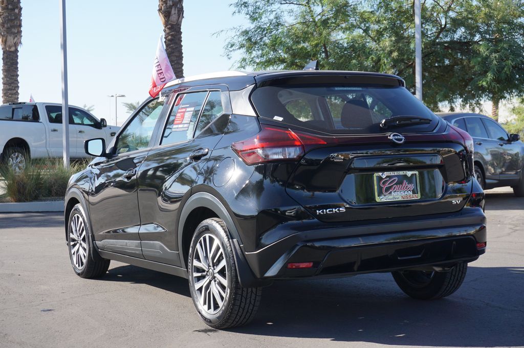 2022 Nissan Kicks SV 3