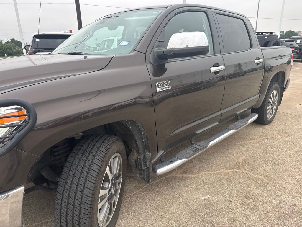 car-gallery-2