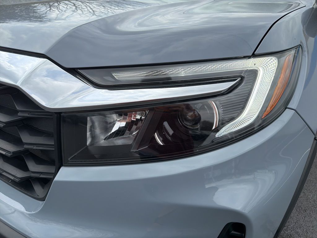 Thumbnail: 2023 Honda Passport - 9