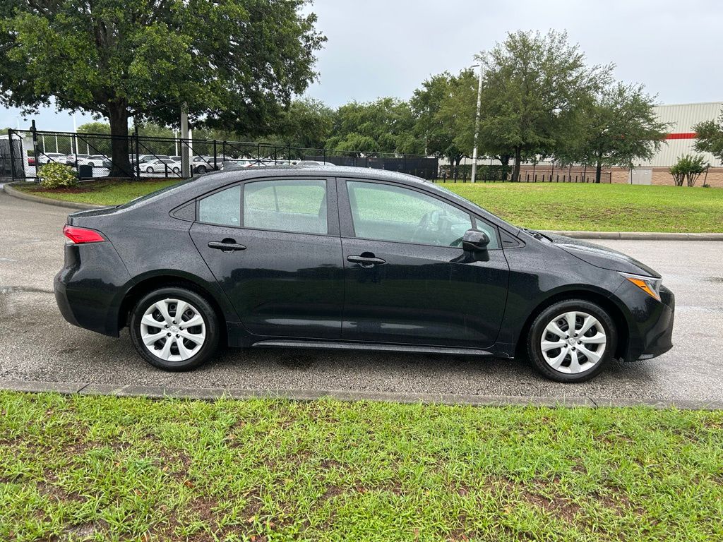 2023 Toyota Corolla LE 6