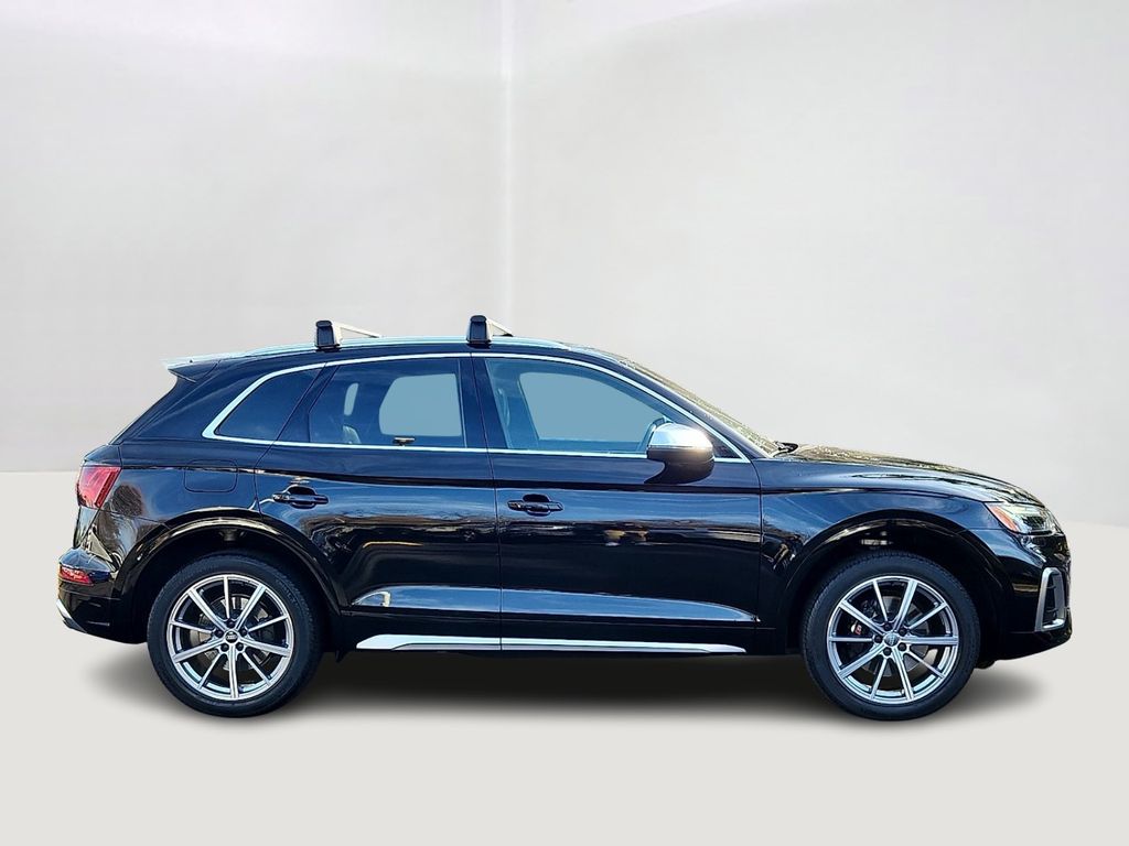 Thumbnail: 2021 Audi SQ5 - 4