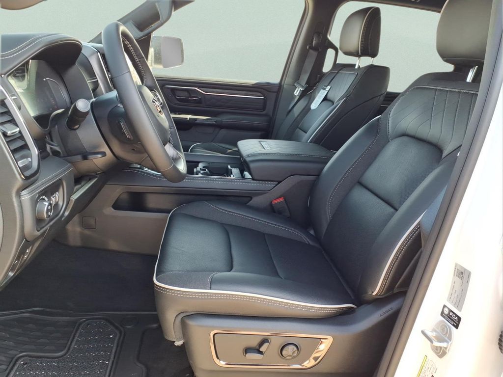 2026 RAM 1500 Limited - Photo 8
