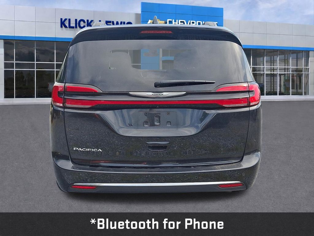 2022 Chrysler Pacifica Touring Black at South Hills CDJR