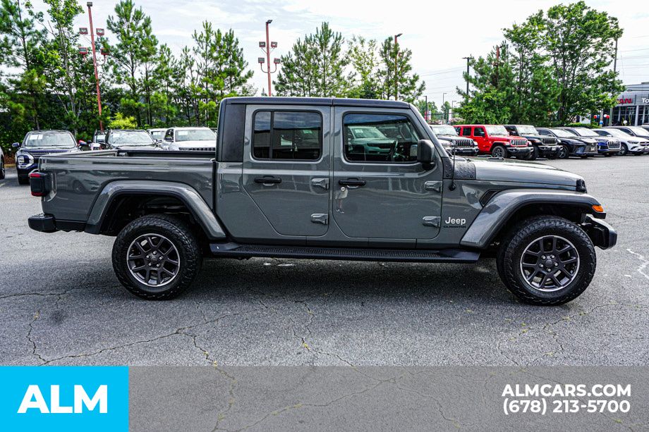 Used 2021 Gray Jeep Overland image 9