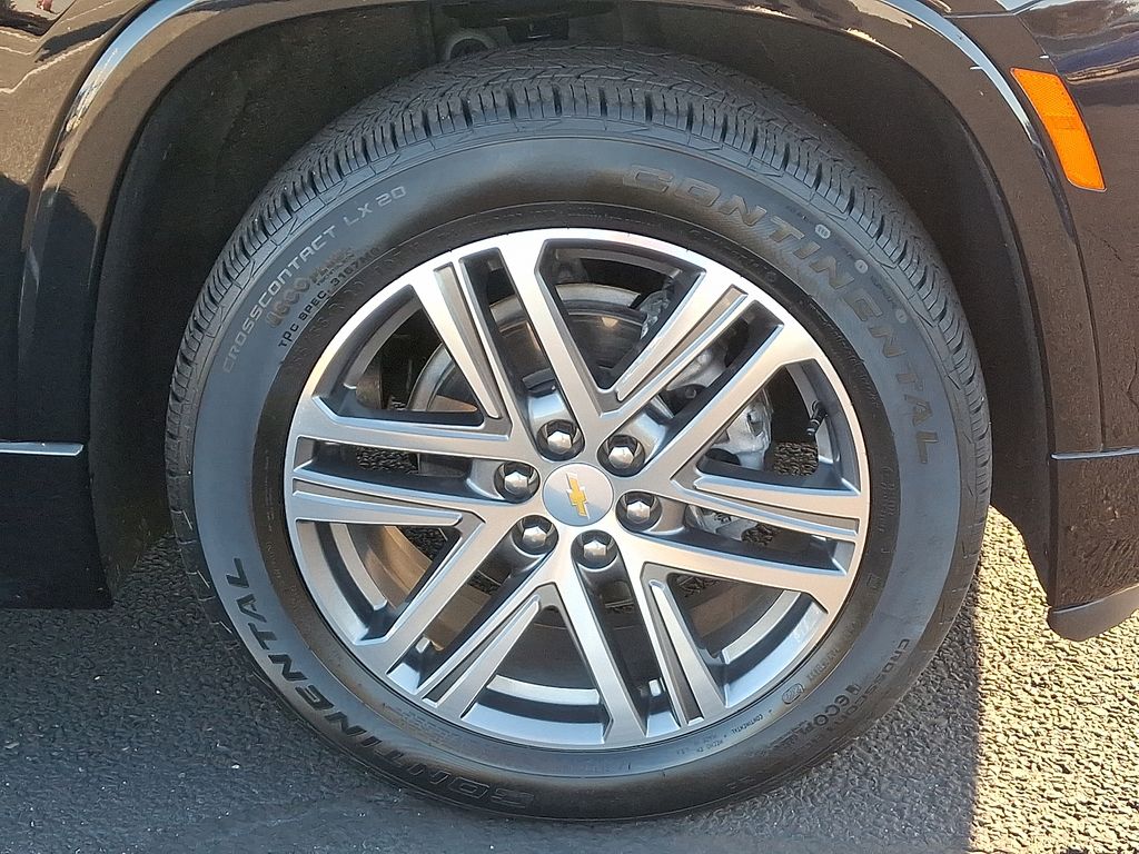 Thumbnail: 2022 Chevrolet Traverse - 8