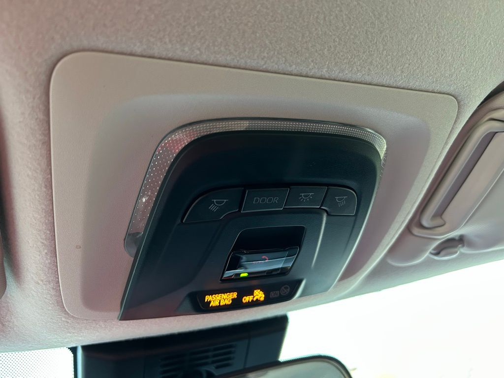 Thumbnail: 2025 Toyota Corolla - 27