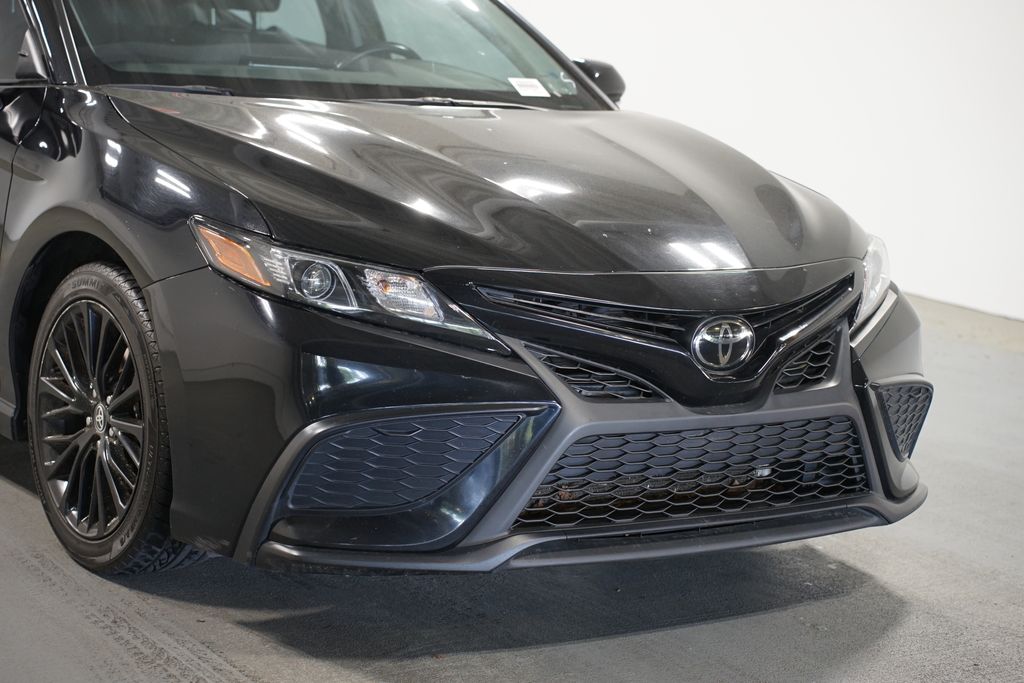 Thumbnail: 2022 Toyota Camry - 4
