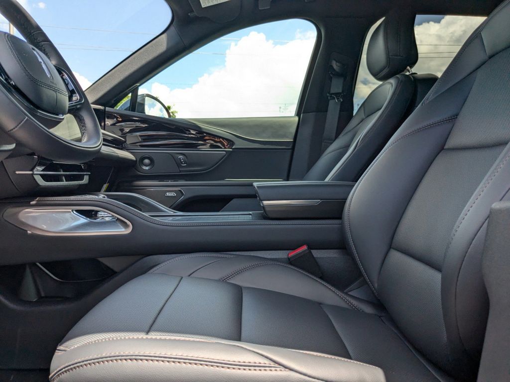 2025 Lincoln Nautilus Hybrid Premiere