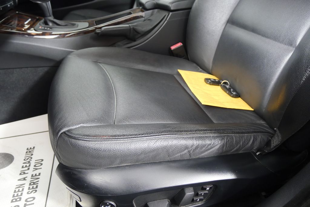 2008 BMW 3 Series 328xi 10