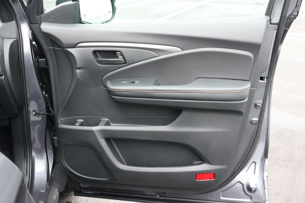 Thumbnail: 2026 Honda Ridgeline - 18