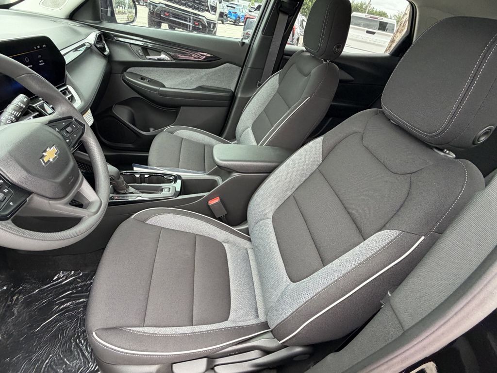 new 2026 Chevrolet TrailBlazer car, priced at $23,195